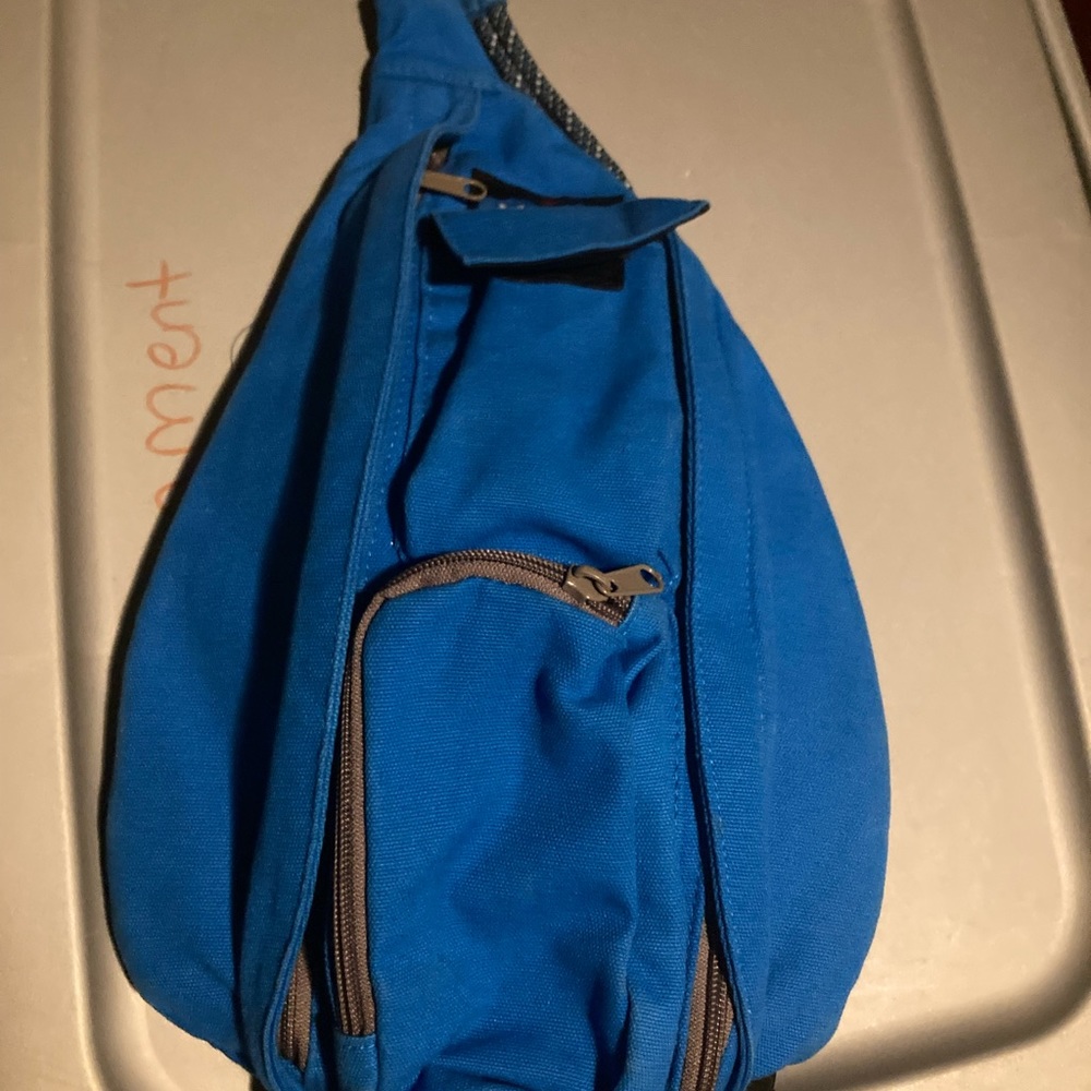 Blue Kavu mini sling rope bag